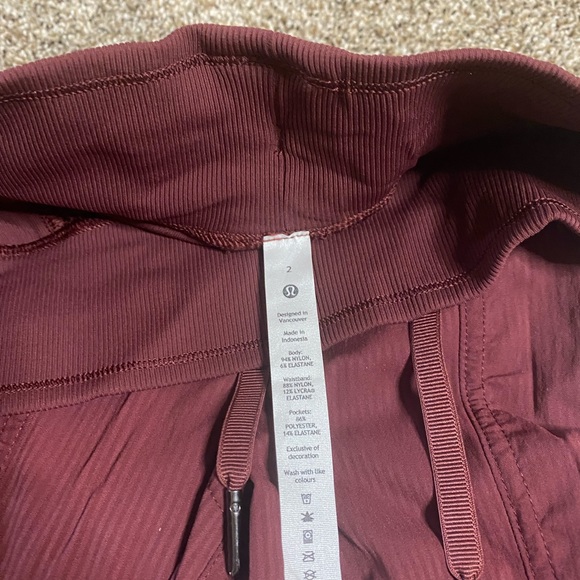 Lululemon size 2 NWT dance studio jogger RDMR - Picture 2 of 4